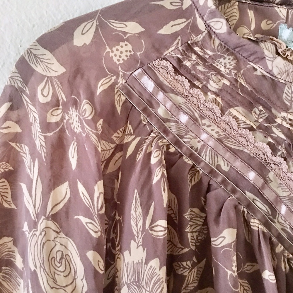 Kimchi Blue Silk Sheer Floral Top Sz S - Picture 4 of 7